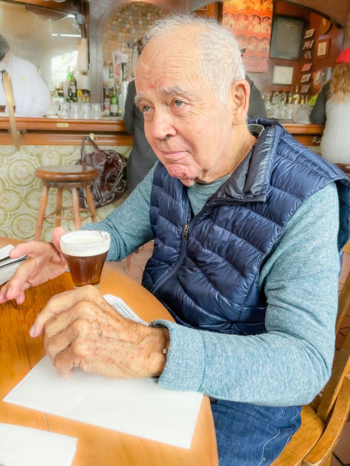 Longtime Newsday baseball writer Joe Donnelly enjoys a beer.